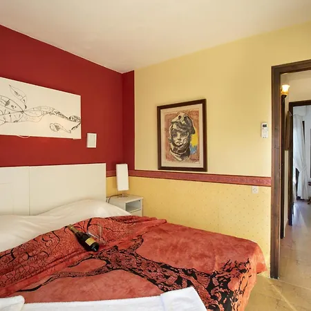 Elegante Casa De Pescador Con Amarre En - Hisp-288-59 Tatil Evi