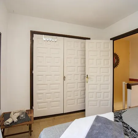 Elegante Casa De Pescador Con Amarre En - Hisp-288-59 Empuriabrava