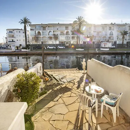 Elegante Casa De Pescador Con Amarre En - Hisp-288-59 * Empuriabrava